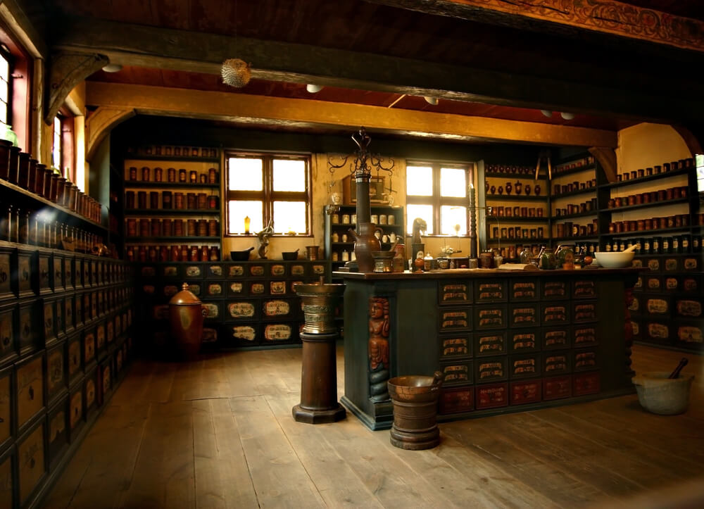 what is an apothecary